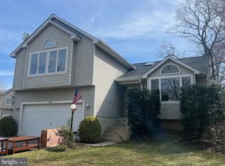 8101 Tamar Dr E, Columbia, MD 21045