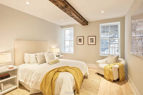 Sold by Town Residential | media 17