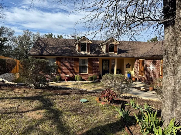 6206 Westover Dr, Granbury, TX 76049