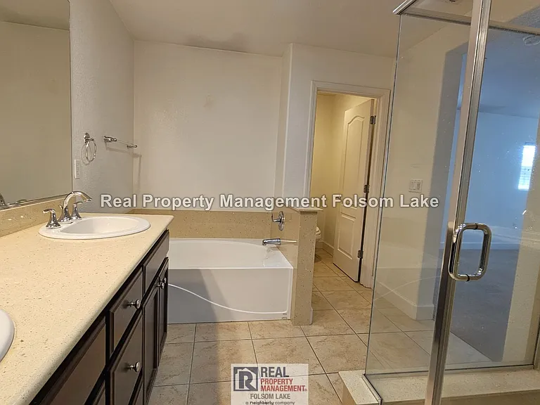 105 Cezanne Ln — Photo 18