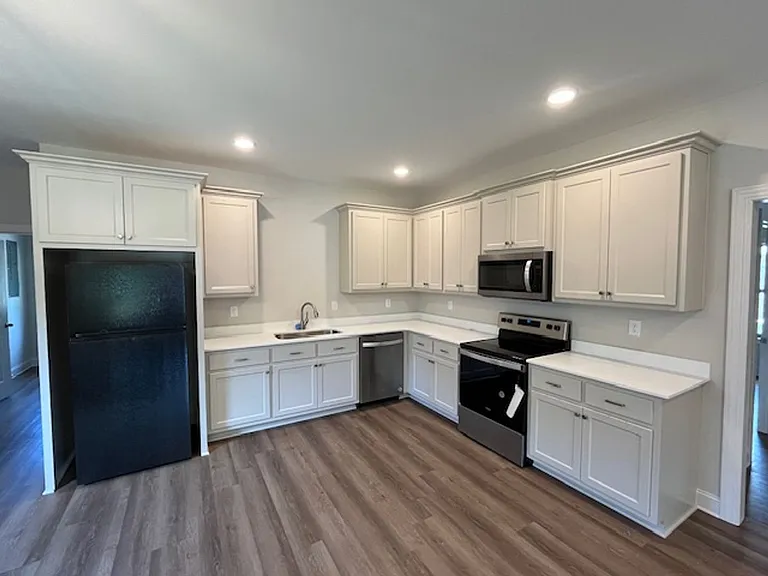 709 George Ave — Photo 5