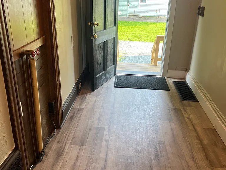 118 E Chemung Pl #B — Photo 23