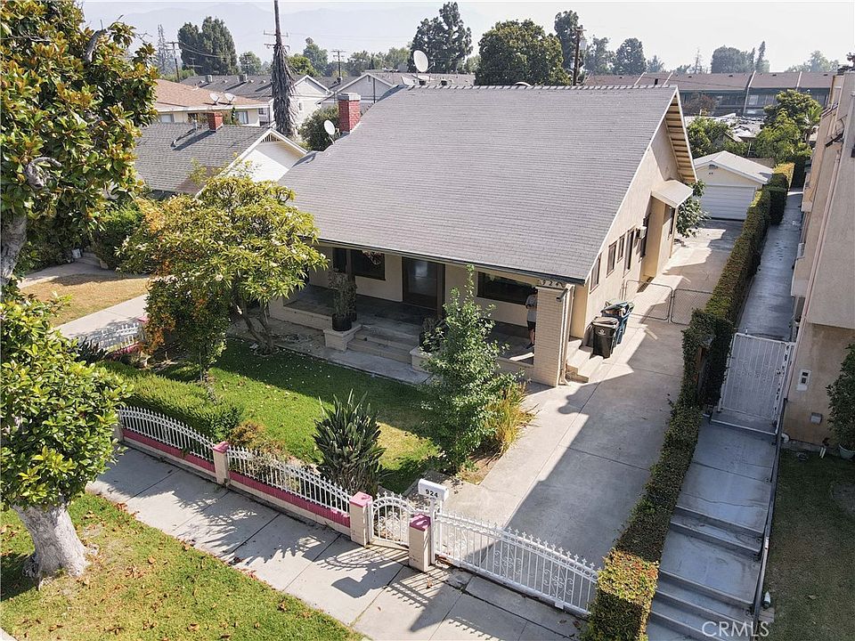 1st image of 924 N Stoneman Ave