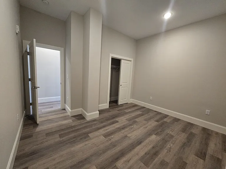 King Philip Lofts — Photo 10