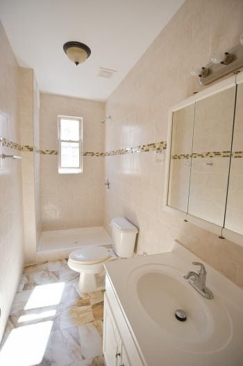 2nd image of 209 Avenue M