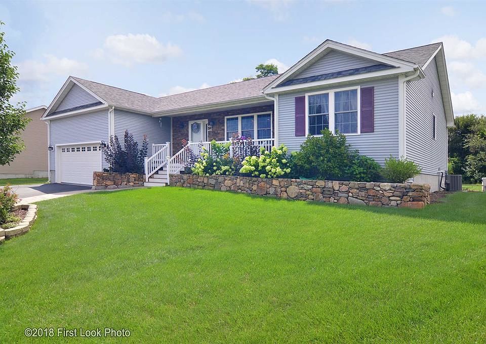 1st image of 82 Sophia Ct
