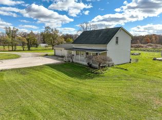 38145 Ash Rd, New Boston, MI 48164