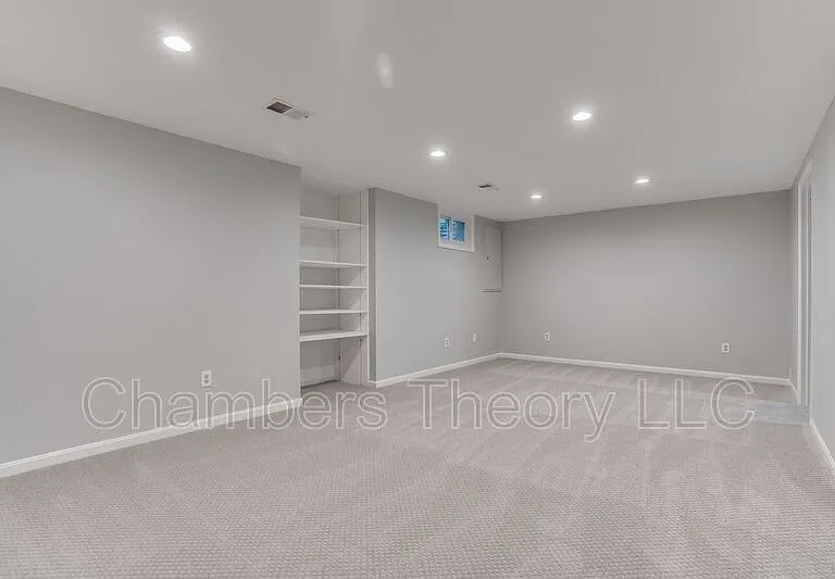 1003 Jennifer Ln — Photo 23