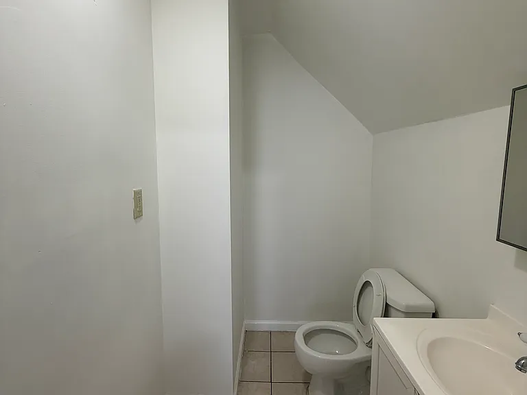 269 Norton St #3 — Photo 8