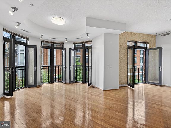 2nd image of 1390 Kenyon St NW #303