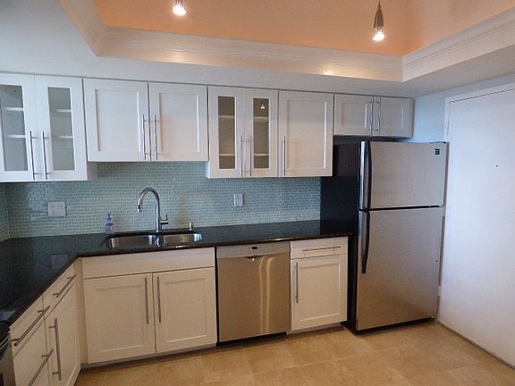 5th image of 1301 Miami Gardens Dr APT 1702W