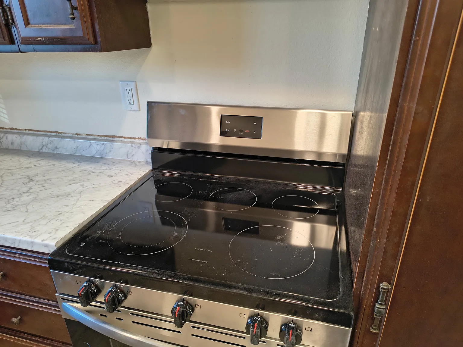 2 bed, 775 sqft, $1,800 — Photo 3