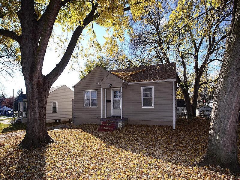 1st image of 7745 Oakwood St #7745