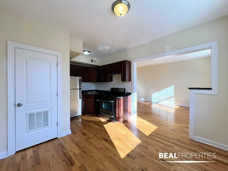 343 Park Ave #3 — Photo 6
