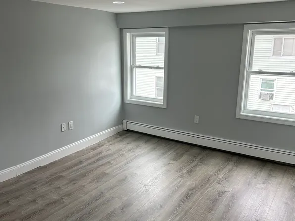 242 Main St Unit 242, Ashland, MA 01721