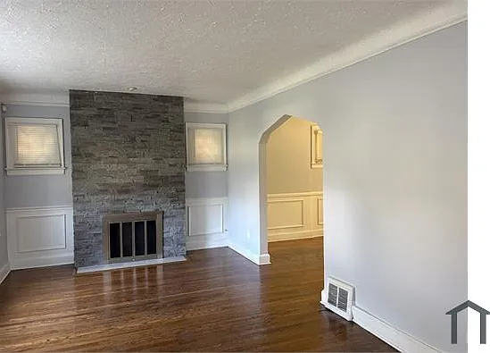 4 bed, 1384 sqft, $1,500 — Photo 4