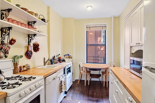 Sold by Corcoran | media 3