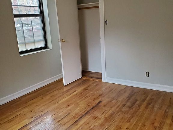 4th image of 5104 Skillman Ave APT A5