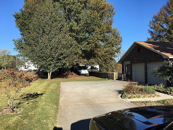 5th image of 408 Westcove Ct