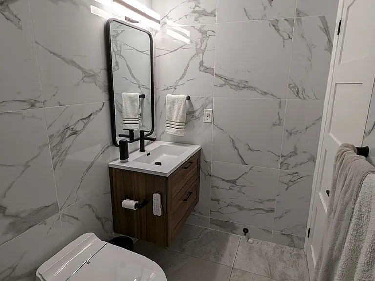393 King St W #Penthouse 1206 — Photo 15