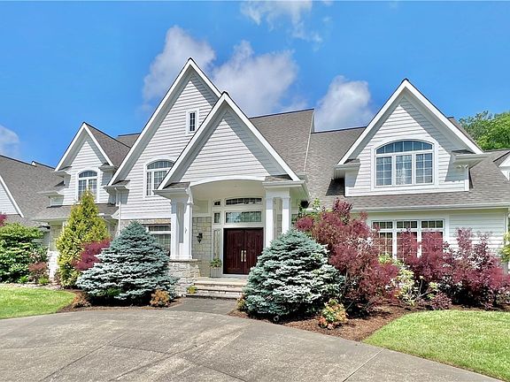 4th image of 4145 Cambridge Ct