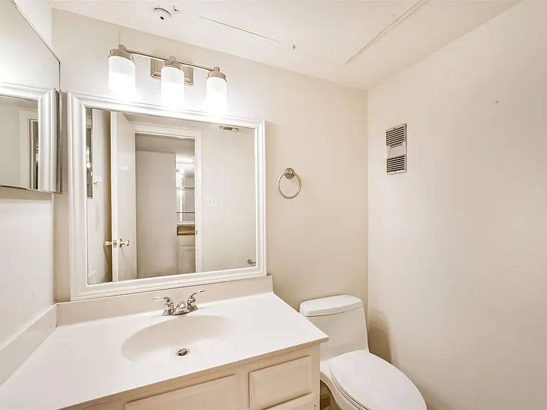 5917 Fairdale Ln #10 — Photo 27