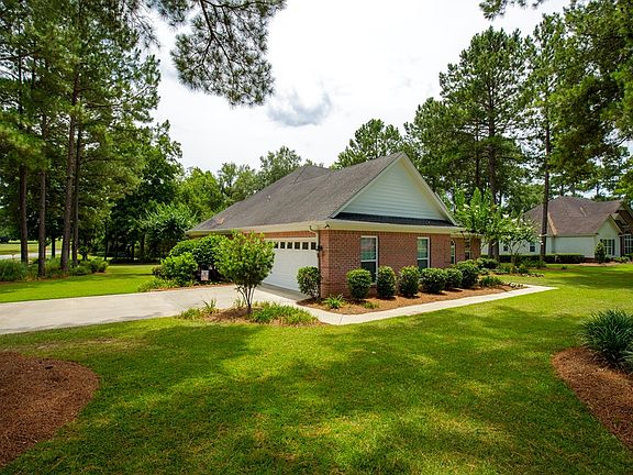 3rd image of 4777 Blackwater Dr