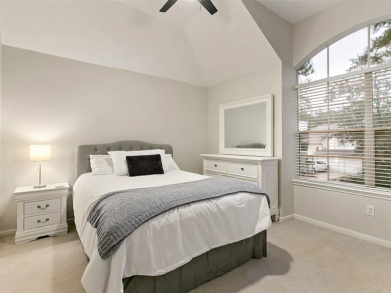 35 Larks Aire Pl — Photo 33