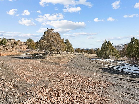 5th image of 8665 E Lake Rd