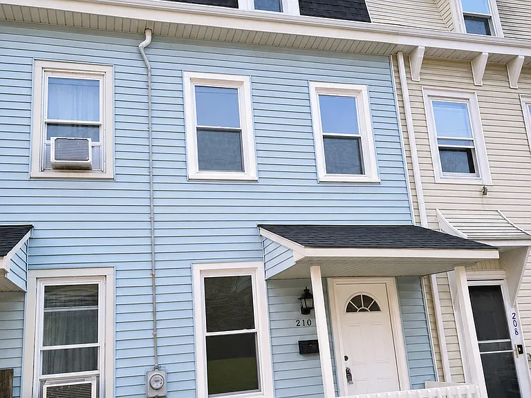 210 Washington St — Photo 21