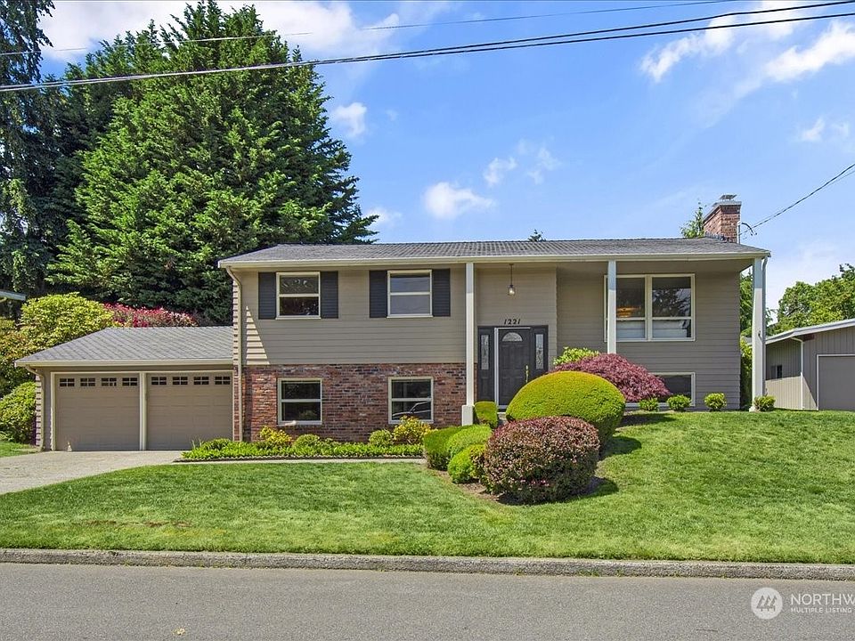 1st image of 1221 170th Avenue NE