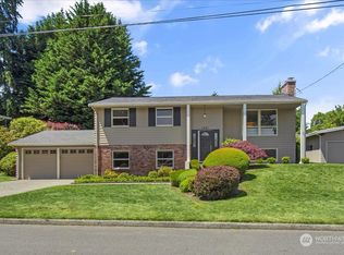 1221 170th Ave NE, Bellevue, WA