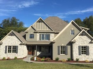 405 Mount Everest Ct, Bowling Green, KY 42104