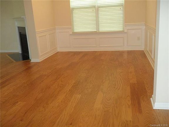 5th image of 3734 Highland Castle Way