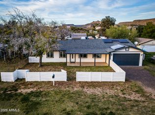 19750 E Green Valley Rd, Black Canyon City, AZ 86324