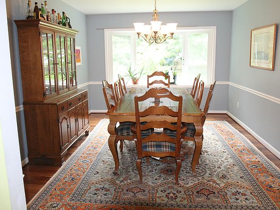 teak floors in din rm + kitc