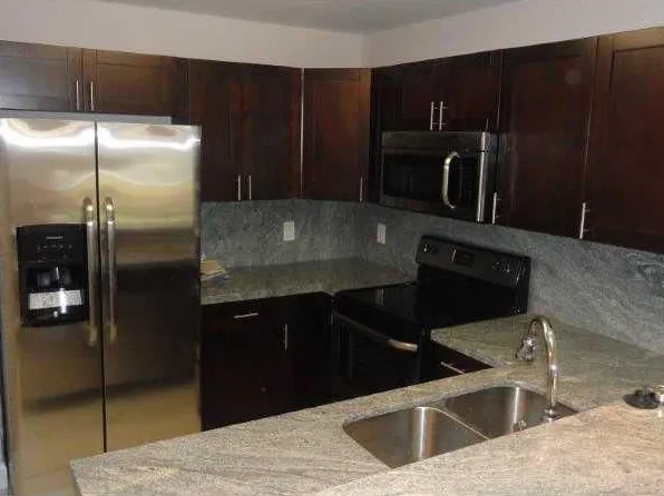 1816 Runners Way, Pompano Beach, FL 33068