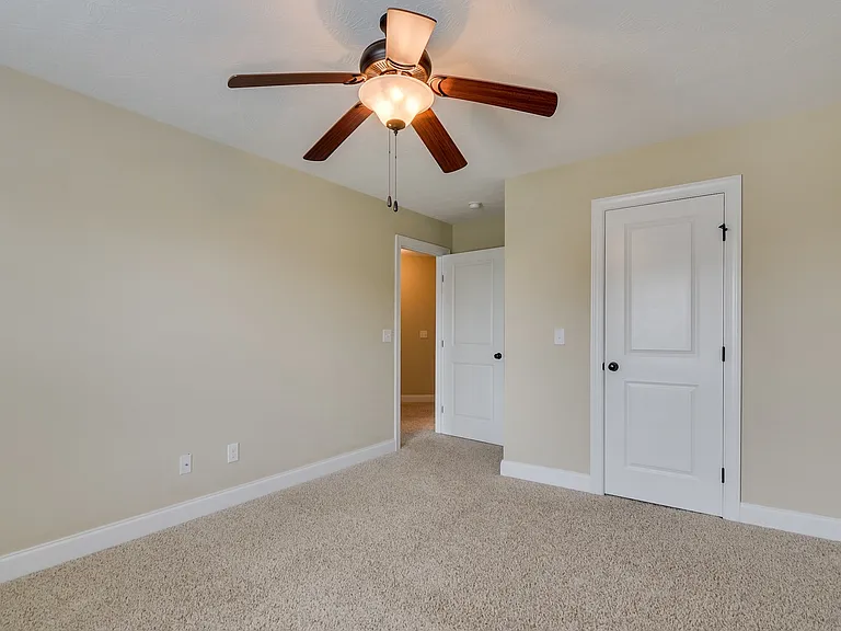 5458 Everlook Cir — Photo 34