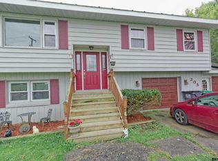 205 Scotch Ridge Rd, Schenectady, NY 12306