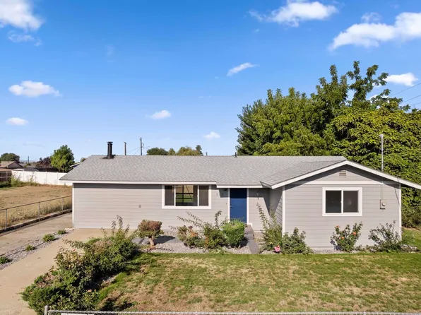312 Opal St, Grandview, WA 98930