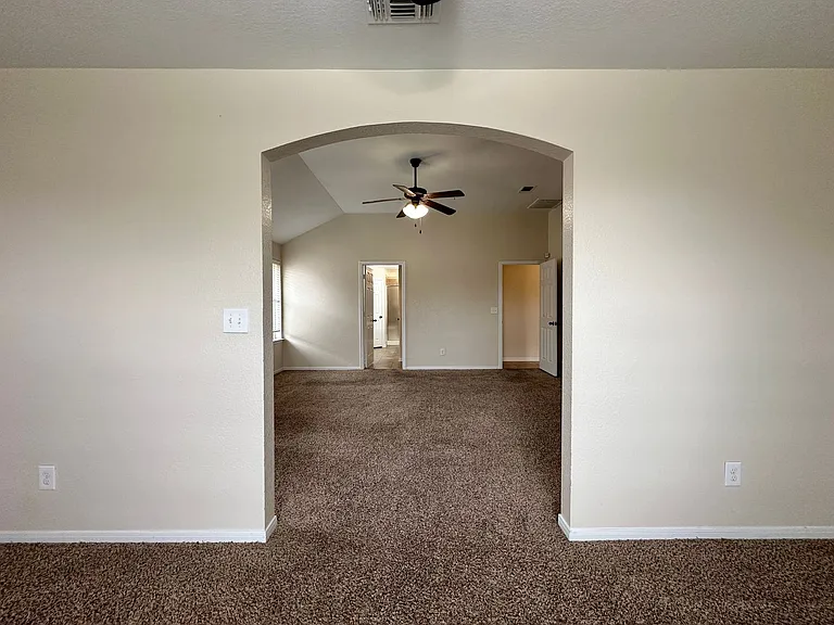 6710 Alvin Dr — Photo 25