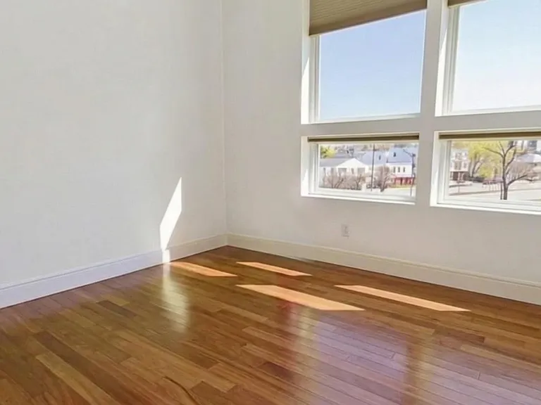 10 Ocean Ave #301 — Photo 5