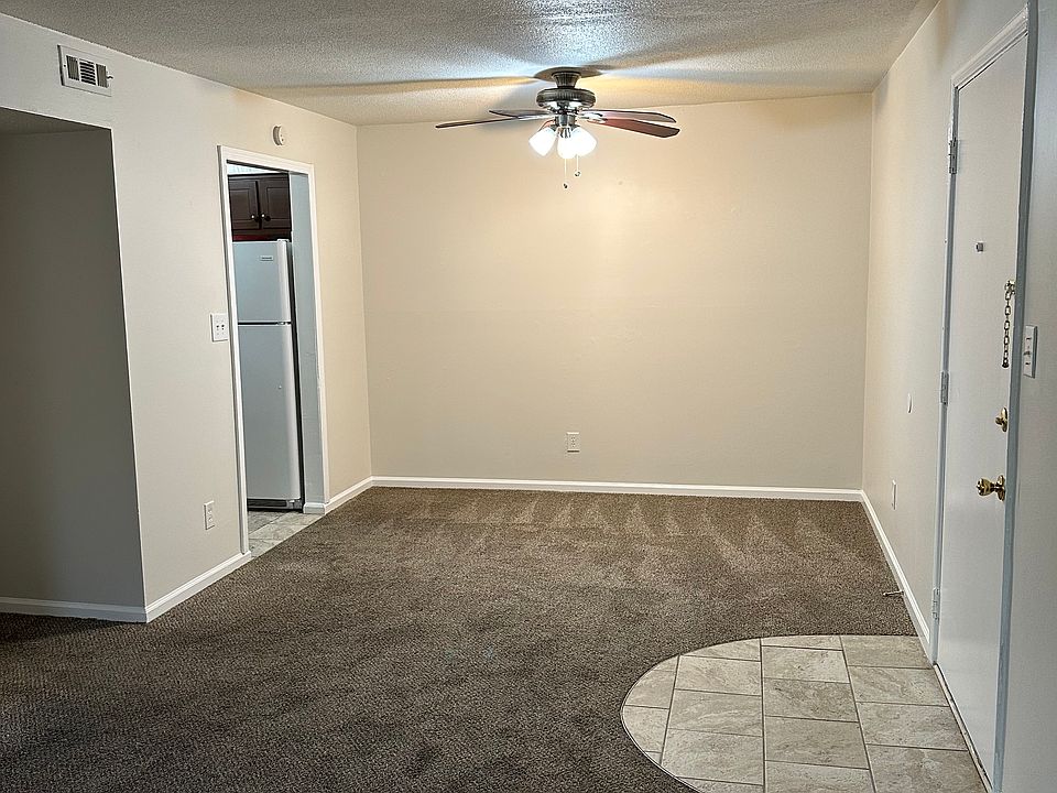 1st image of 3015 Detroit St APT 6