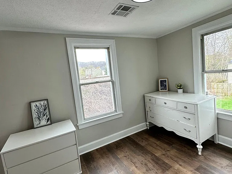 2720 Chesterfield Ave — Photo 5