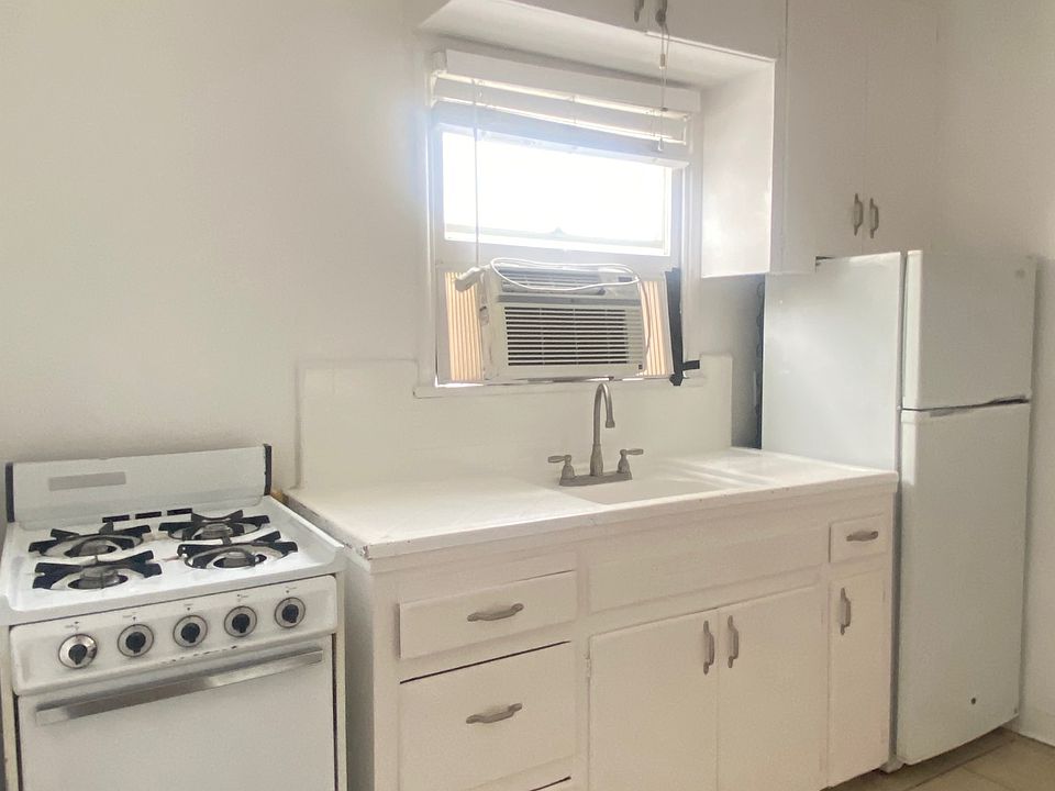 1st image of 5219 E Ocean Blvd APT 6