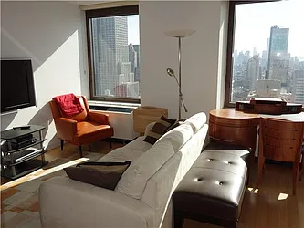 Rented by Platinvm Property Group New York