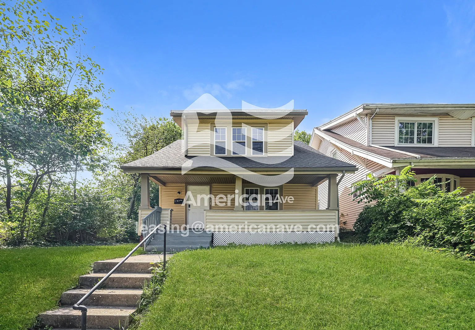 2 bed, 1.0 bath, 900 sqft, $1,040 — Photo 1