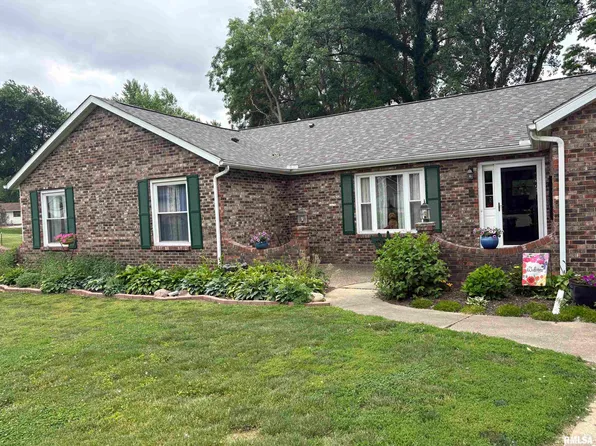 23751 Homestead Ln, Athens, IL 62613