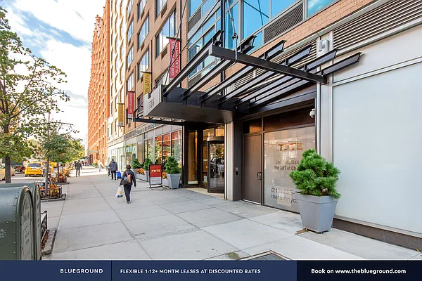 Rented by The Blueground | media 34