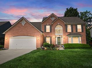 10210 Meadowknoll Dr, Loveland, OH 45140